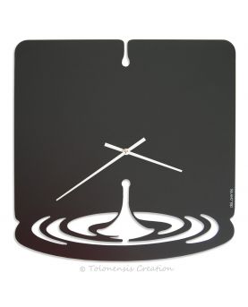 Horloge design Waterdrop réalisée en acier découpé laser et mise en peinture noir mat par thermolaquage