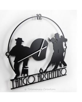 Vue de profil de l'horloge Tango Argentin