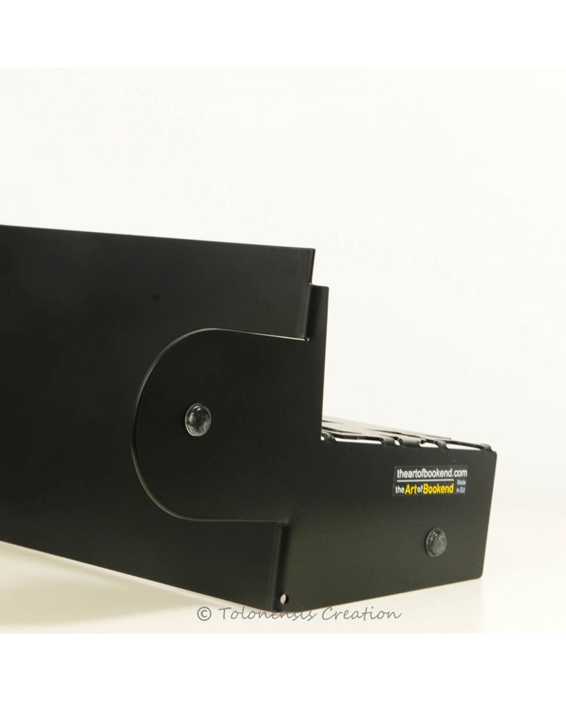 Bookends Buckingham Palace