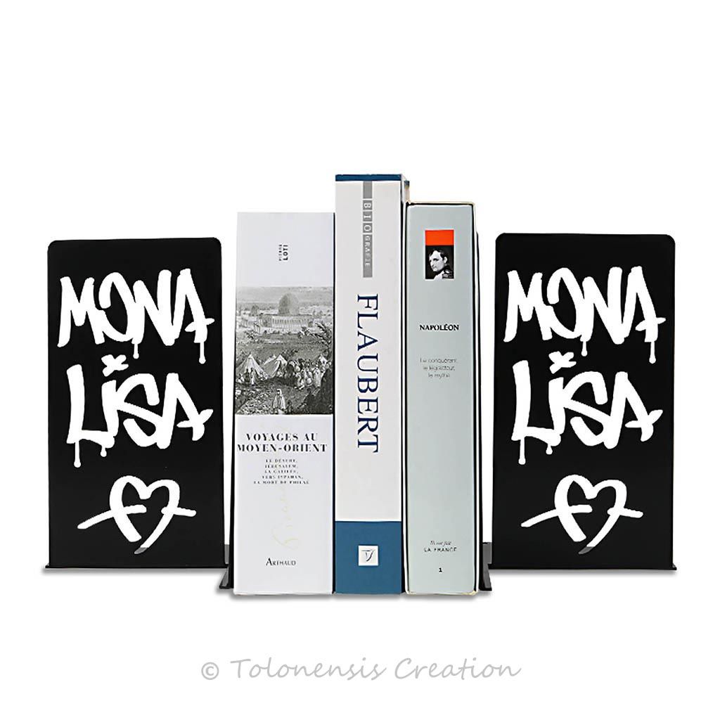 Mona Lisa-Buchstützen im Graffiti-Stil. Lasergeschnittener Stahl. Höhe 19 cm