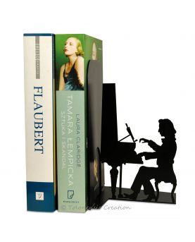 Chopin bookends. Metal creation by laser cutting. Height: 19 cm.