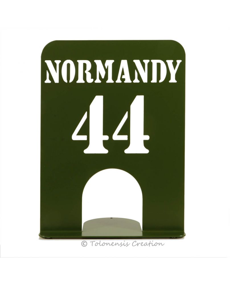 Serre-livres Normandy 44 sur le thème du débarquement en Normandie. Hauteur 22 cm
