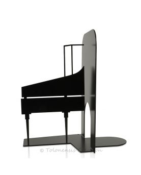 Bookend pianoforte of Mozart made by Anton Walter